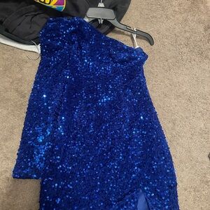 one shoulder sparkles dress
